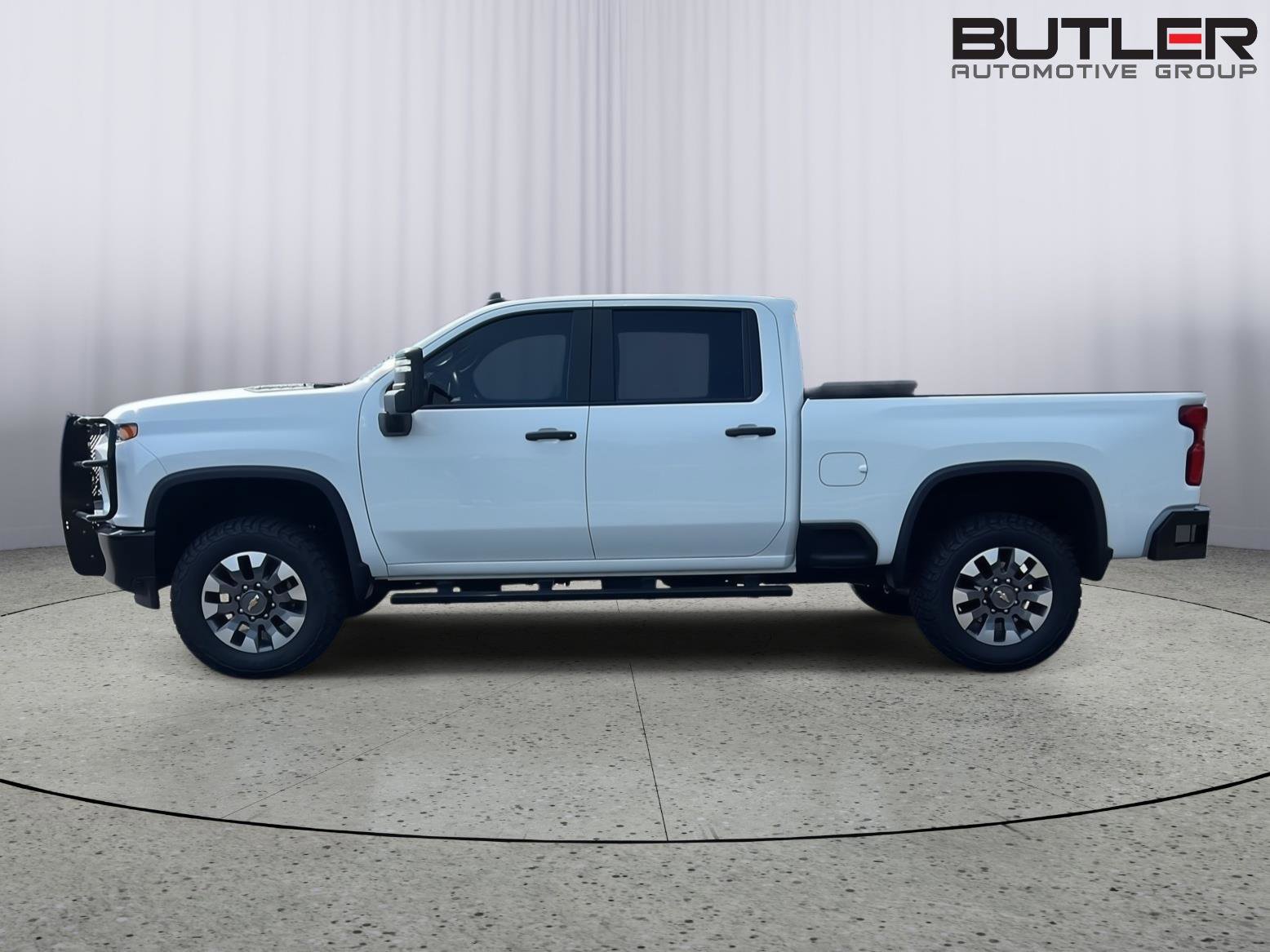 Used 2021 Chevrolet Silverado 2500 Custom w/ Custom Value Package AWD/4WD image 2