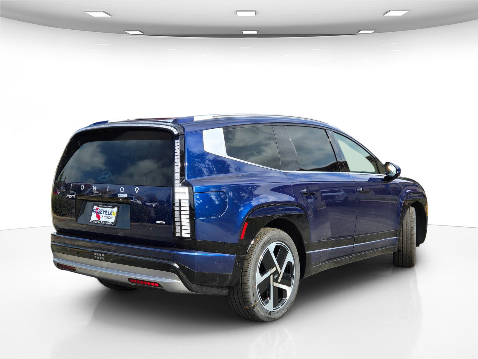 New 2026 Hyundai Ioniq 9 Limited image 8
