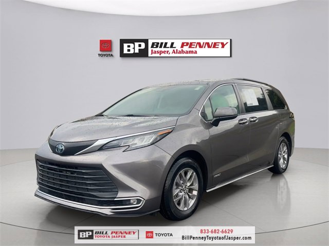 Used 2021 Toyota Sienna XLE