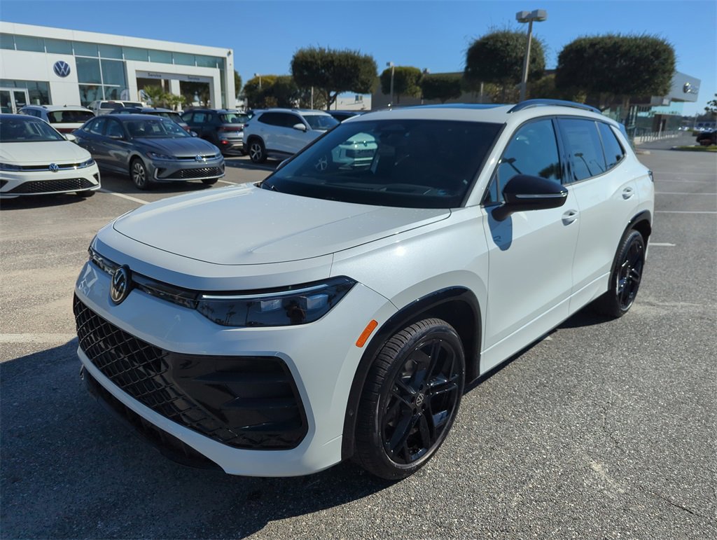 New 2026 Volkswagen Tiguan SE R-Line image 10