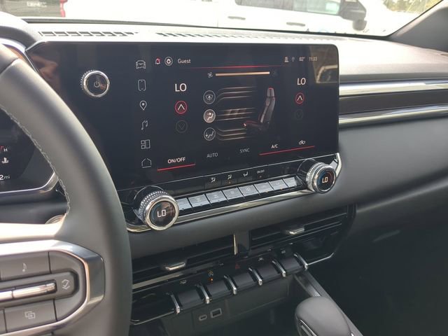 New 2026 GMC Canyon Elevation w/ Convenience Package RWD image 33