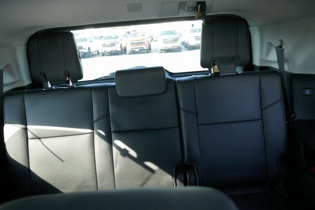Used 2023 Toyota Sequoia Limited image 22