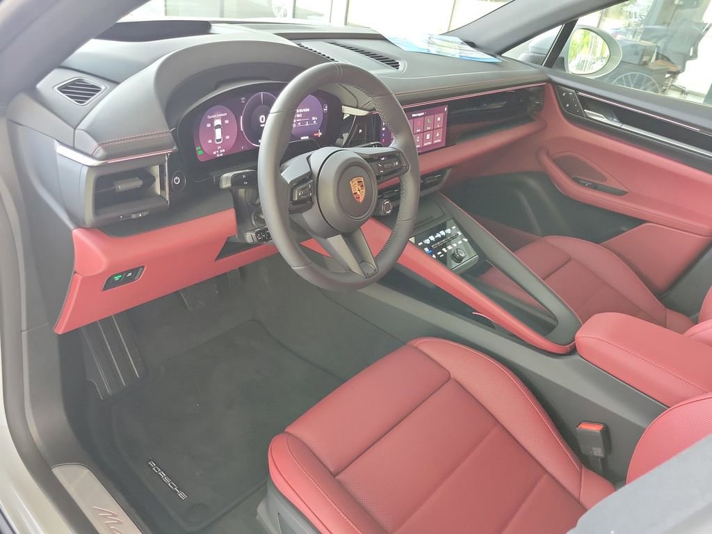 New 2026 Porsche Macan 4 Electric AWD/4WD image 11