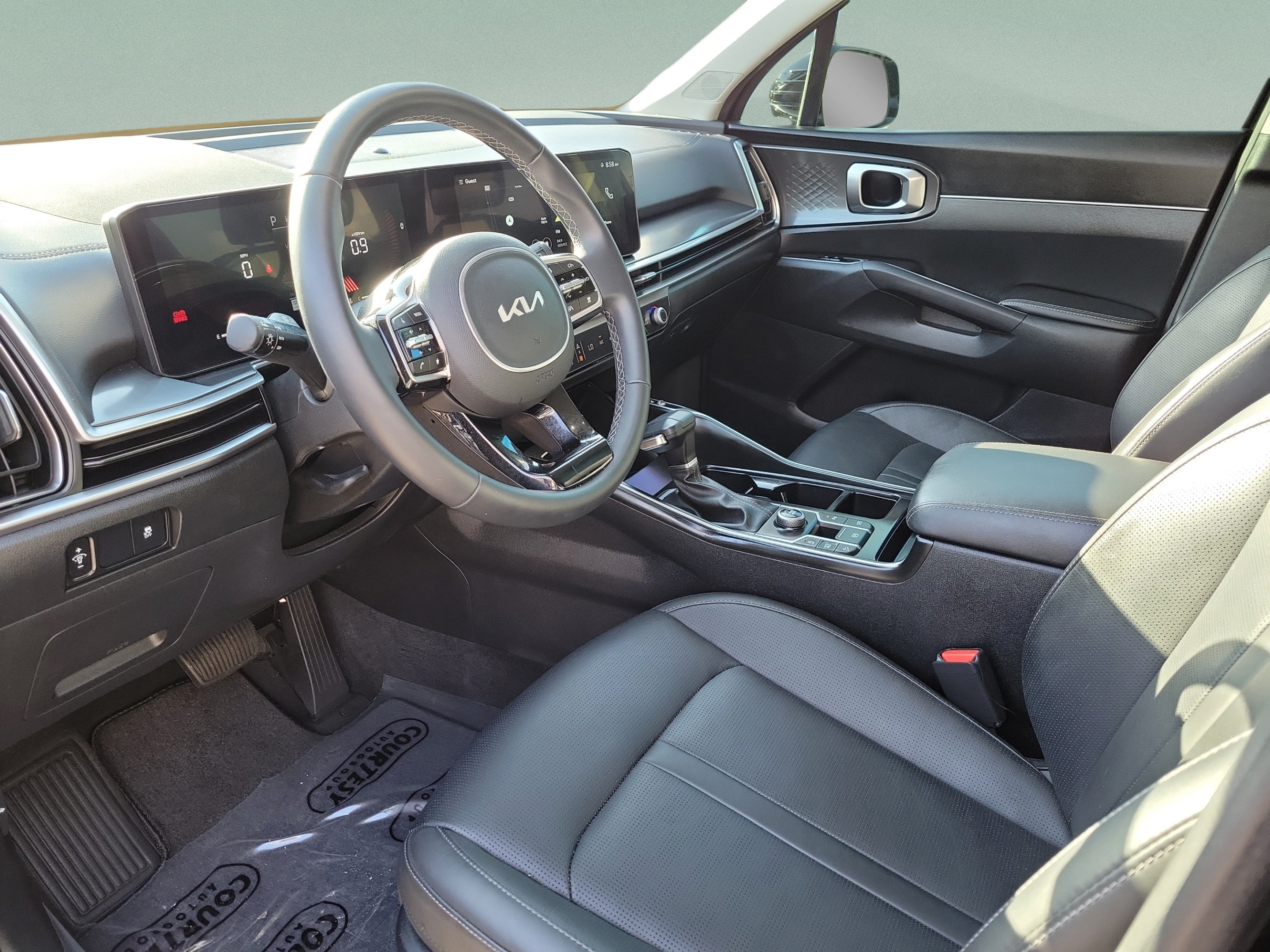 Certified 2025 Kia Sorento S w/ Panoramic Sunroof Package FWD image 15