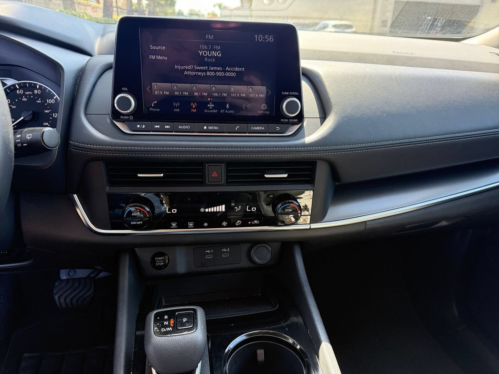 Used 2025 Nissan Rogue SV FWD image 16