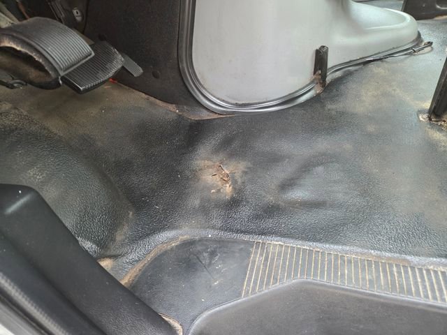 Used 2018 Ford E-350 and Econoline 350 Super Duty w/ Power Windows & Locks Group RWD image 14