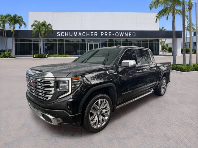Used 2023 GMC Sierra 1500 Denali w/ Denali Reserve Package AWD/4WD image 3