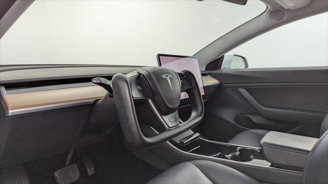 Used 2019 Tesla Model 3 Standard Range RWD image 23