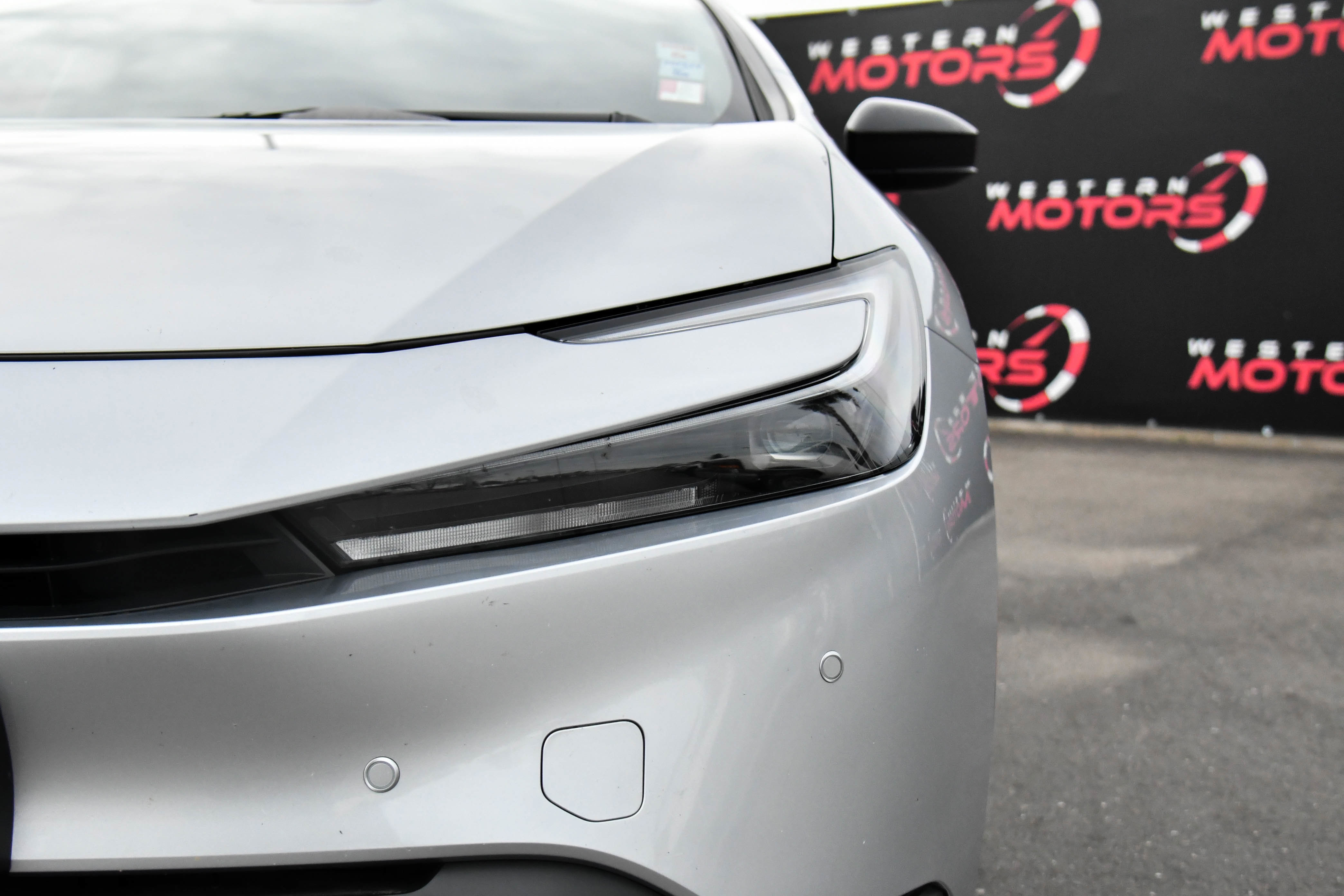 Used 2024 Toyota Prius LE image 11