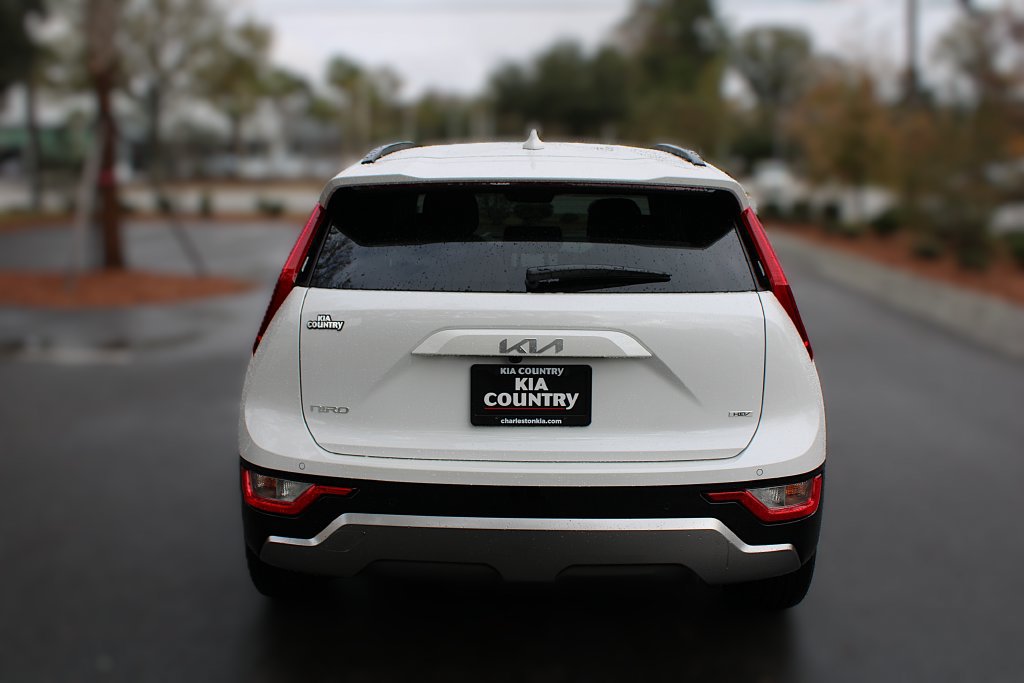 New 2026 Kia Niro EX FWD image 7