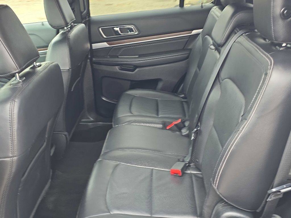 Used 2019 Ford Explorer Limited w/ Class III Trailer Tow Package image 15