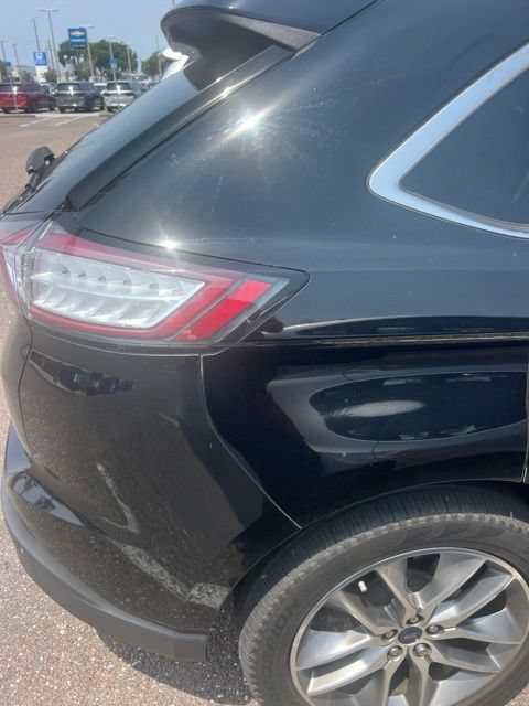Used 2016 Ford Edge Titanium w/ Equipment Group 301A FWD image 17
