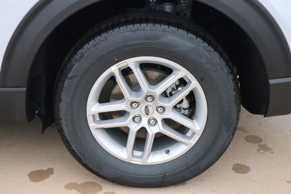 New 2026 Ford Explorer Active image 20