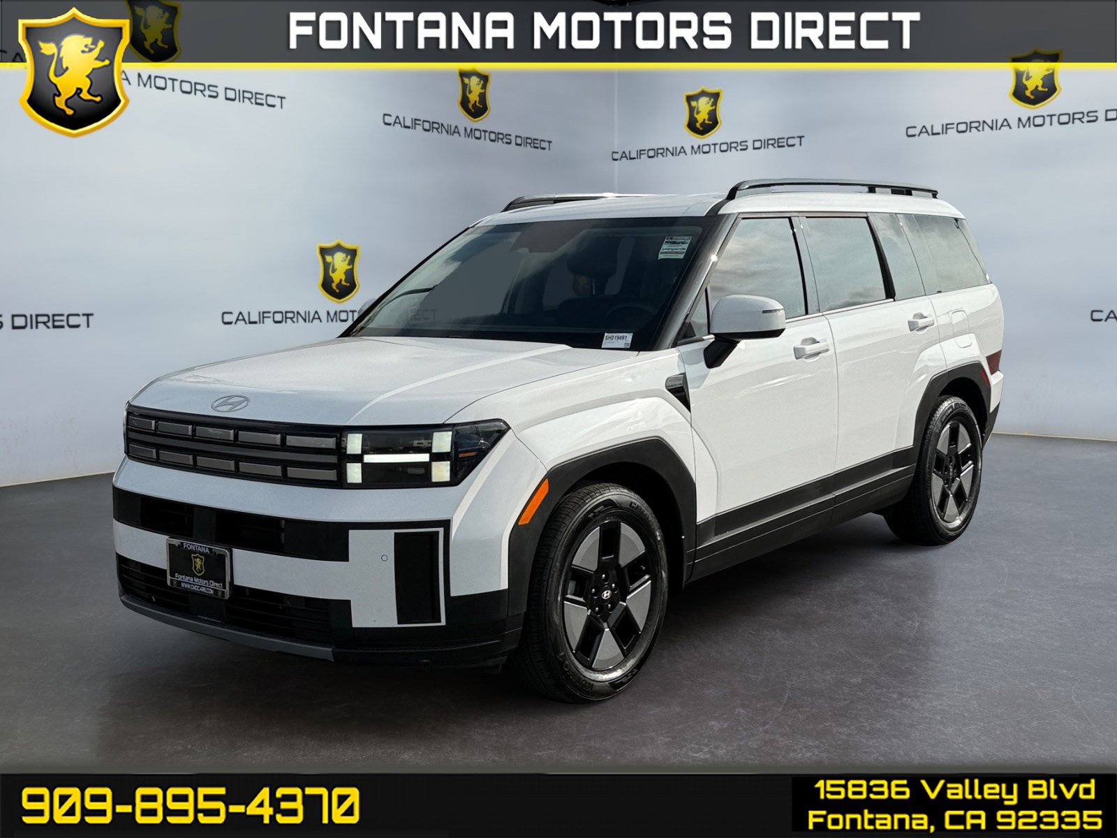 Used 2025 Hyundai Santa Fe SEL image 1