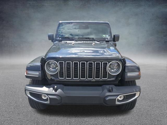 Used 2025 Jeep Wrangler Unlimited Sahara AWD/4WD image 3