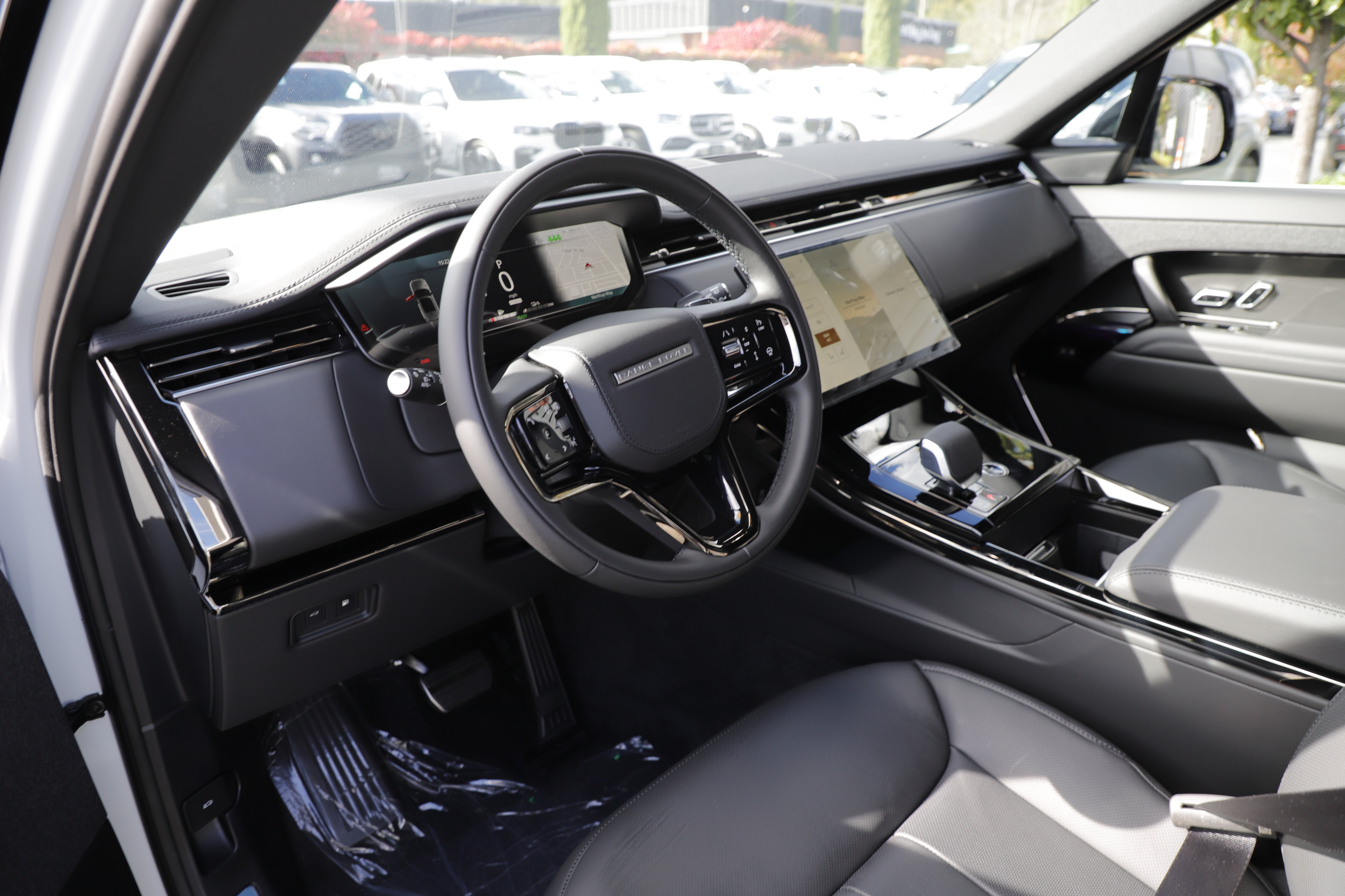 New 2026 Land Rover Range Rover Sport Dynamic SE AWD/4WD image 16