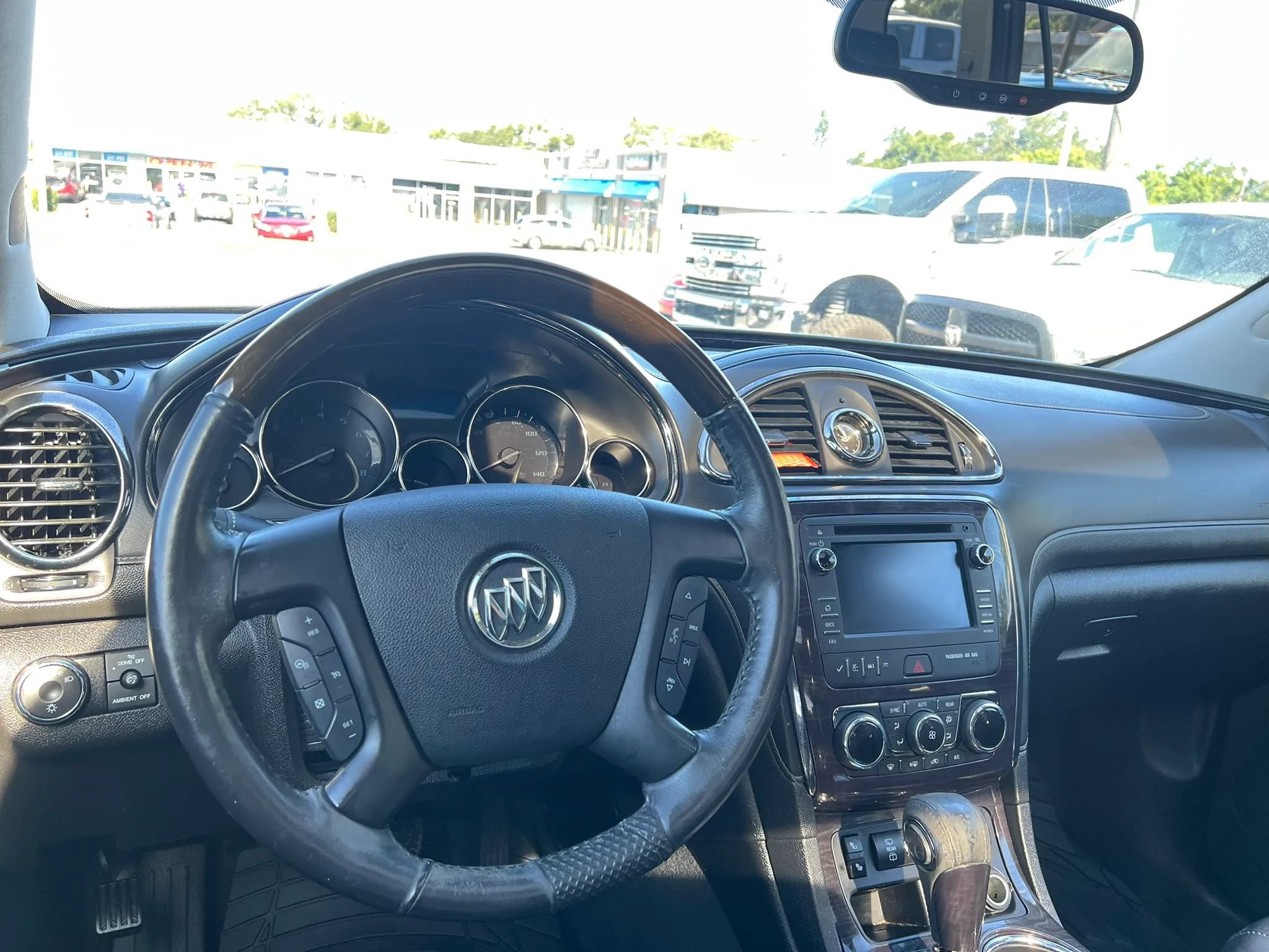 Used 2017 Buick Enclave Leather FWD image 15
