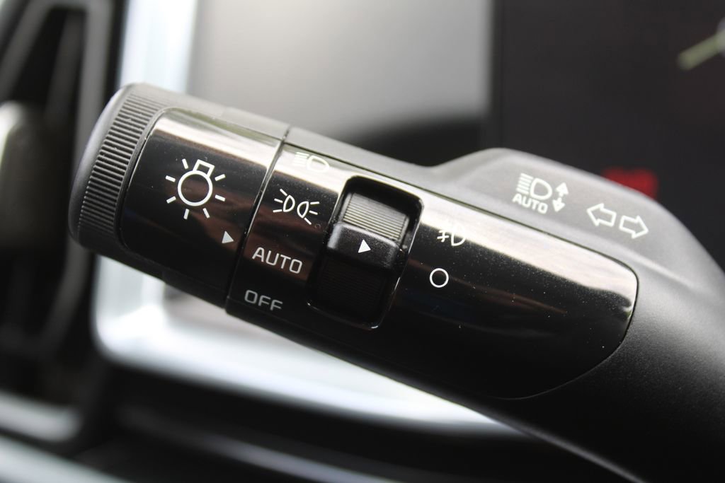 Certified 2024 Kia Sorento SX image 29