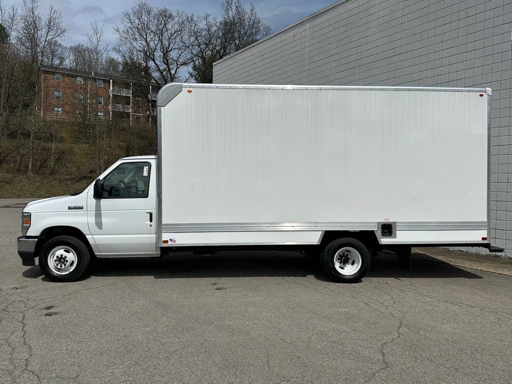 New 2026 Ford E-350 and Econoline 350 Super Duty w/ Power Equipment Group RWD image 2