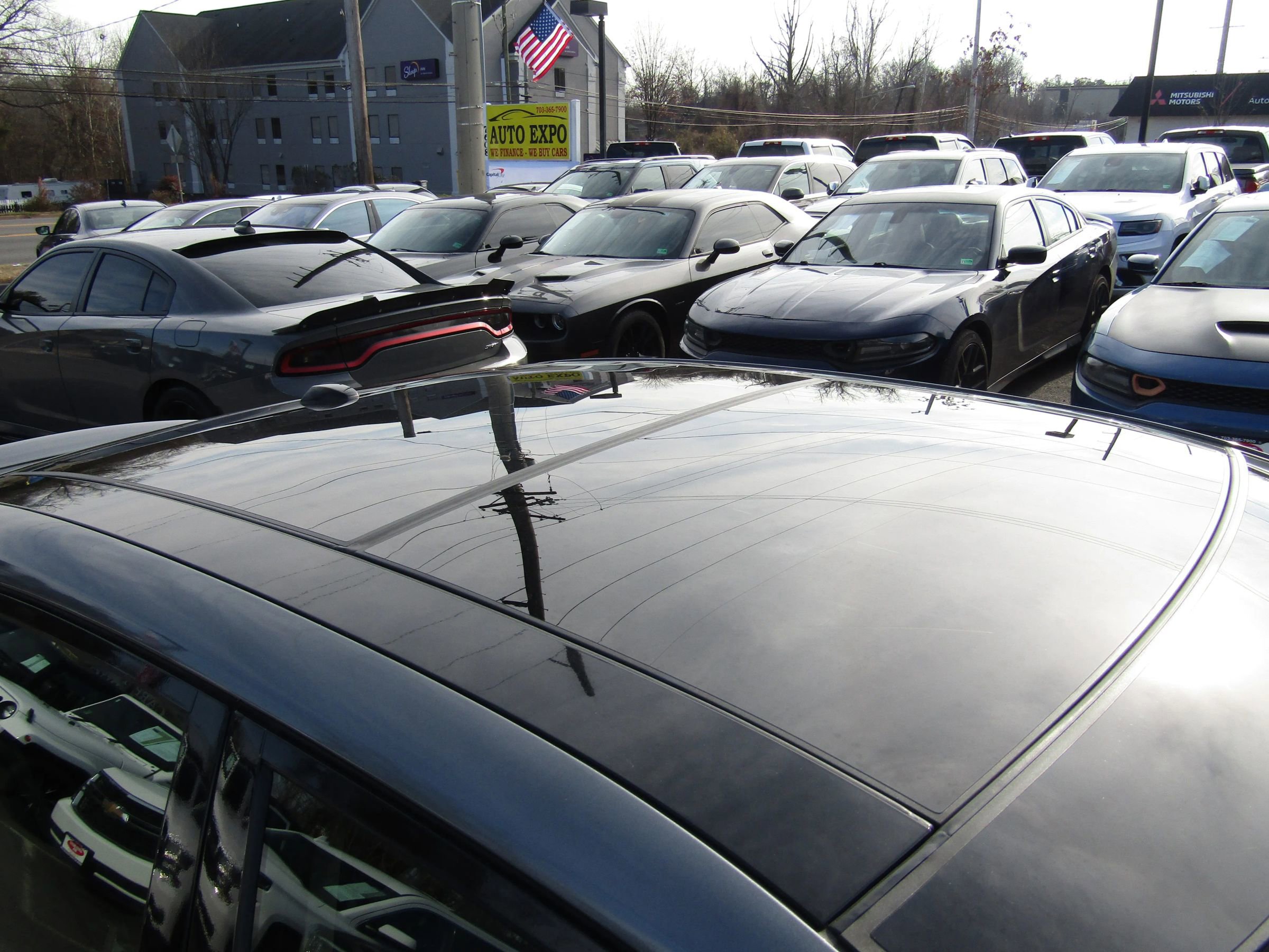 Used 2017 Nissan Maxima Platinum image 11