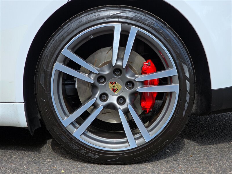 Used 2014 Porsche Panamera AWD/4WD image 37