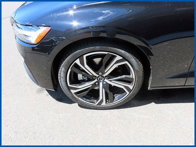 Used 2024 Volvo S60 B5 Plus w/ Climate Package FWD image 4