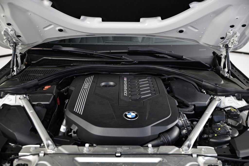 Used 2022 BMW M440i Convertible w/ Premium Package image 32