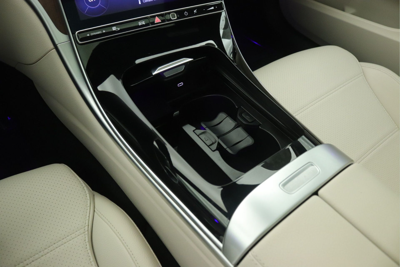 Certified 2024 Mercedes-Benz C 300 Sedan image 15
