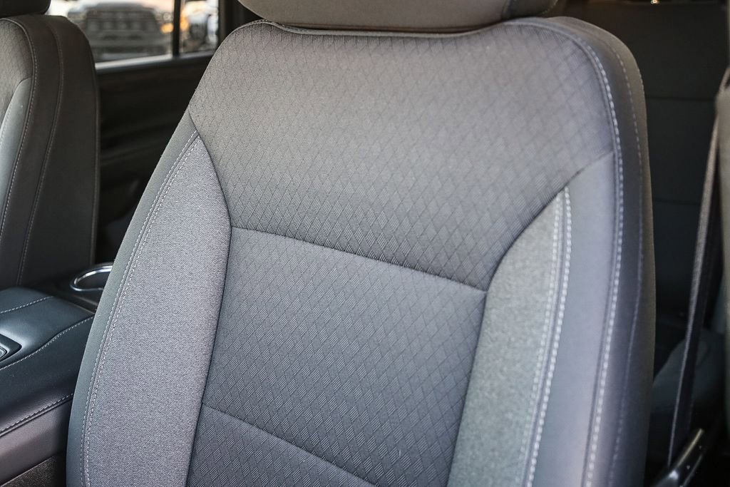 Used 2024 Chevrolet Suburban LS image 30