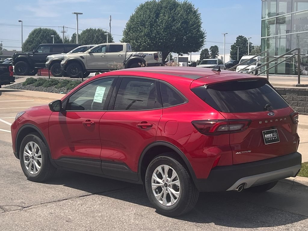 New 2026 Ford Escape Active w/ Cold Weather Package AWD/4WD image 4