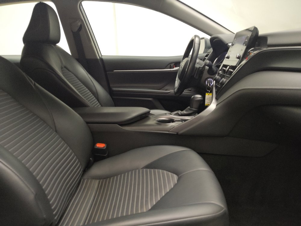 Used 2023 Toyota Camry SE FWD image 21