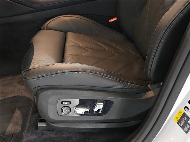 New 2026 BMW XM Label Red image 4