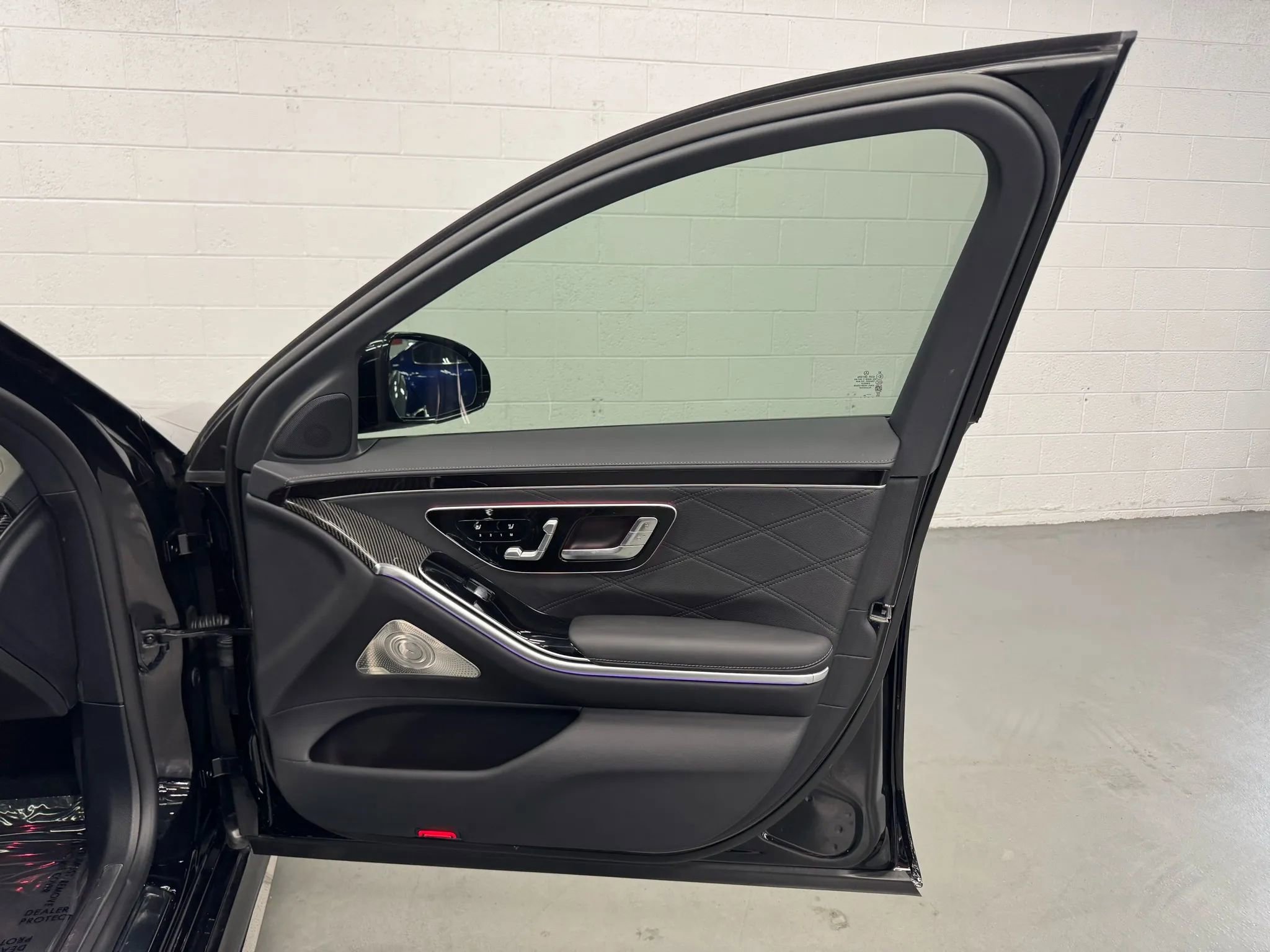 Used 2024 Mercedes-Benz S 63 AMG S image 64