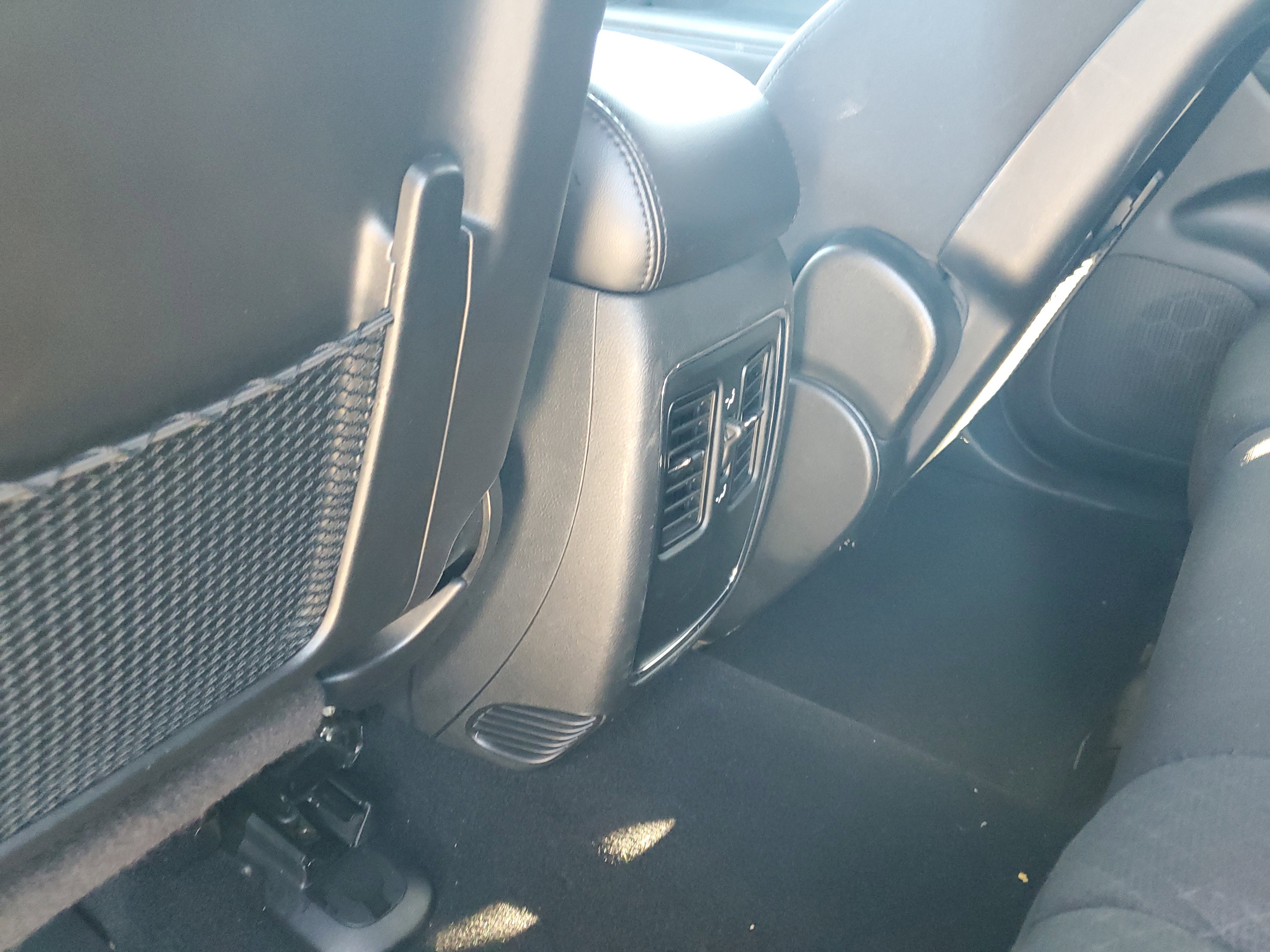 Used 2021 Jeep Grand Cherokee Laredo image 10