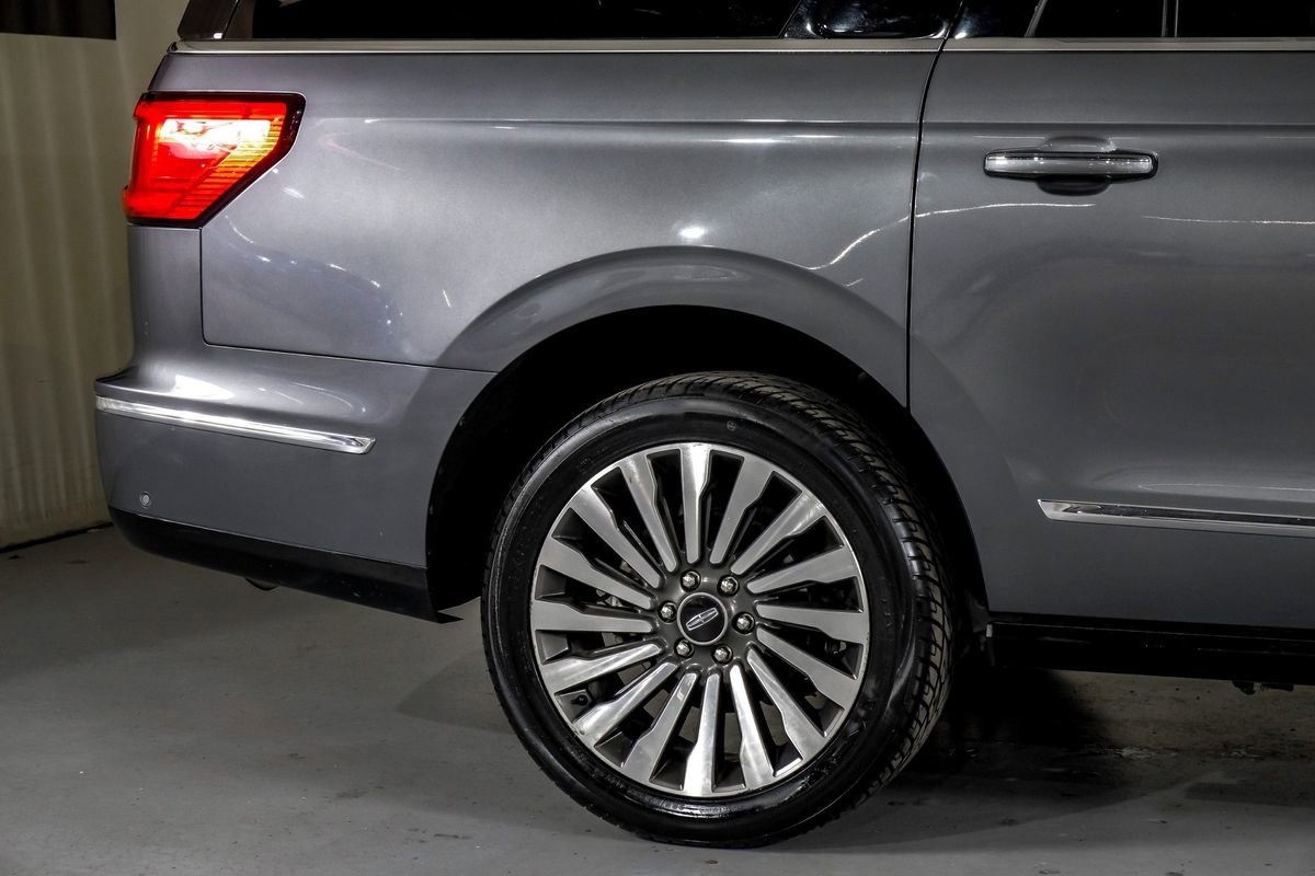 Used 2021 Lincoln Navigator L Reserve w/ Luxury Package image 6