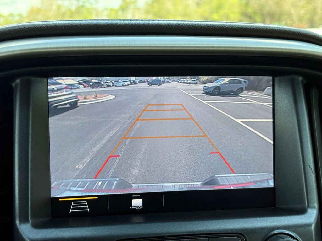 Used 2022 GMC Canyon Denali image 16