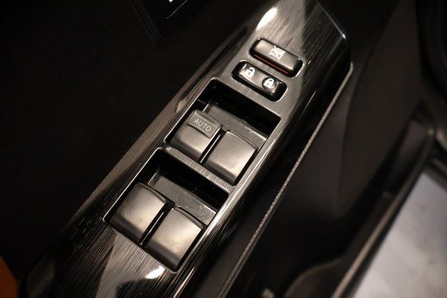 Used 2017 Toyota RAV4 Limited image 12