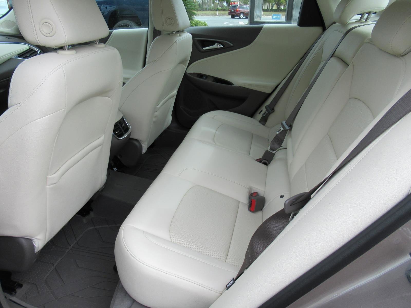 Used 2023 Chevrolet Malibu LT image 30