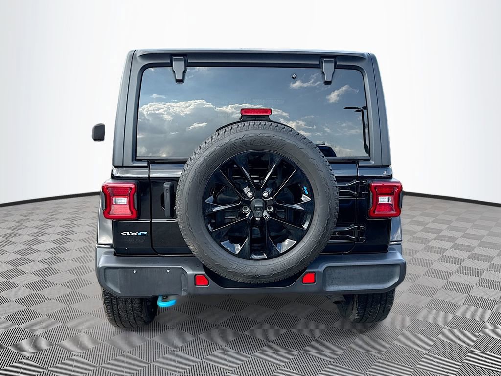 Used 2023 Jeep Wrangler Unlimited Sahara w/ Cold Weather Group image 7