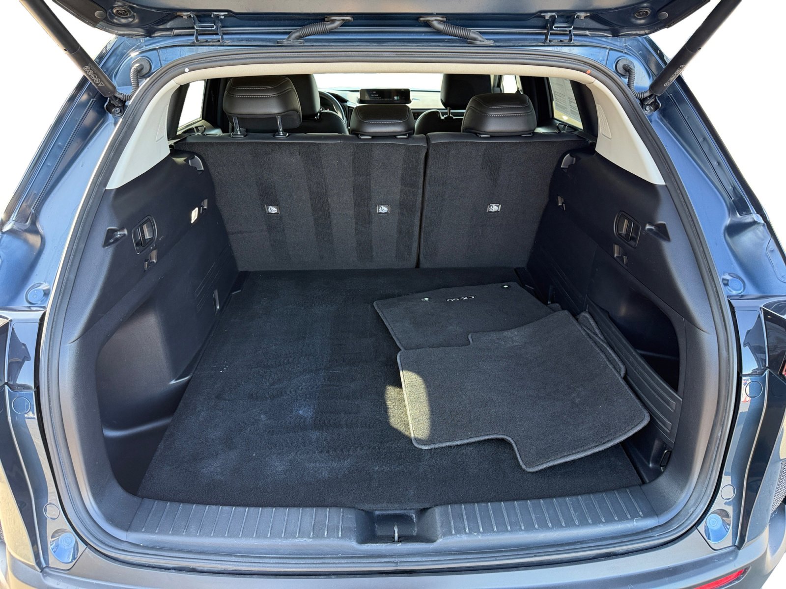 Used 2025 MAZDA CX-50 AWD 2.5 Hybrid w/ Premium Pkg image 17