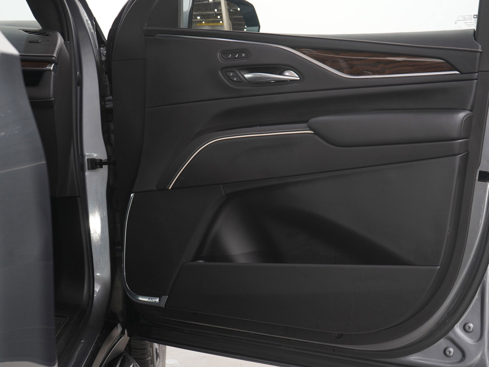 Used 2021 Cadillac Escalade ESV Sport Platinum image 14