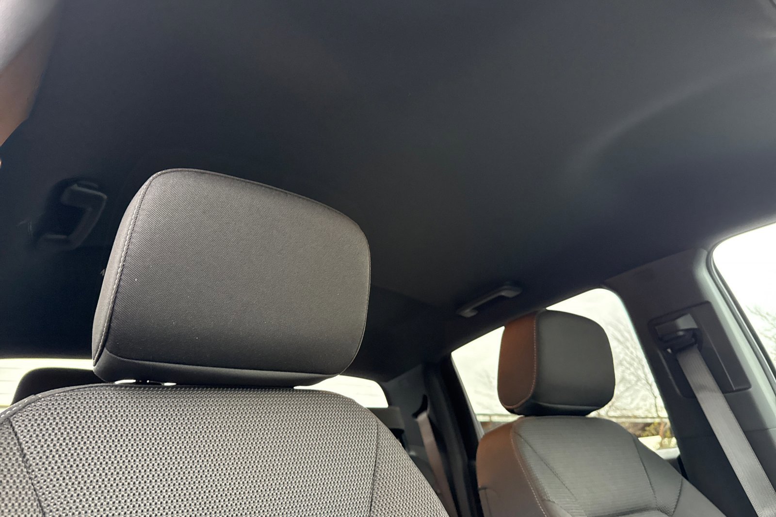 New 2026 GMC Canyon Elevation w/ Convenience Package image 17