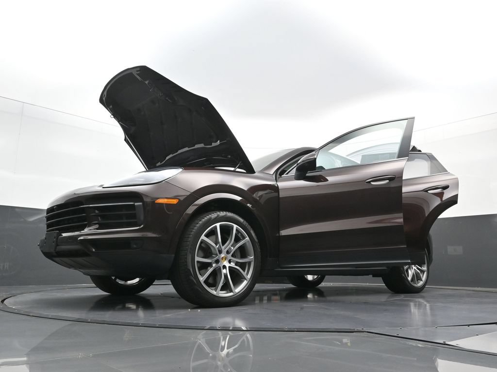 Used 2021 Porsche Cayenne S AWD/4WD image 39