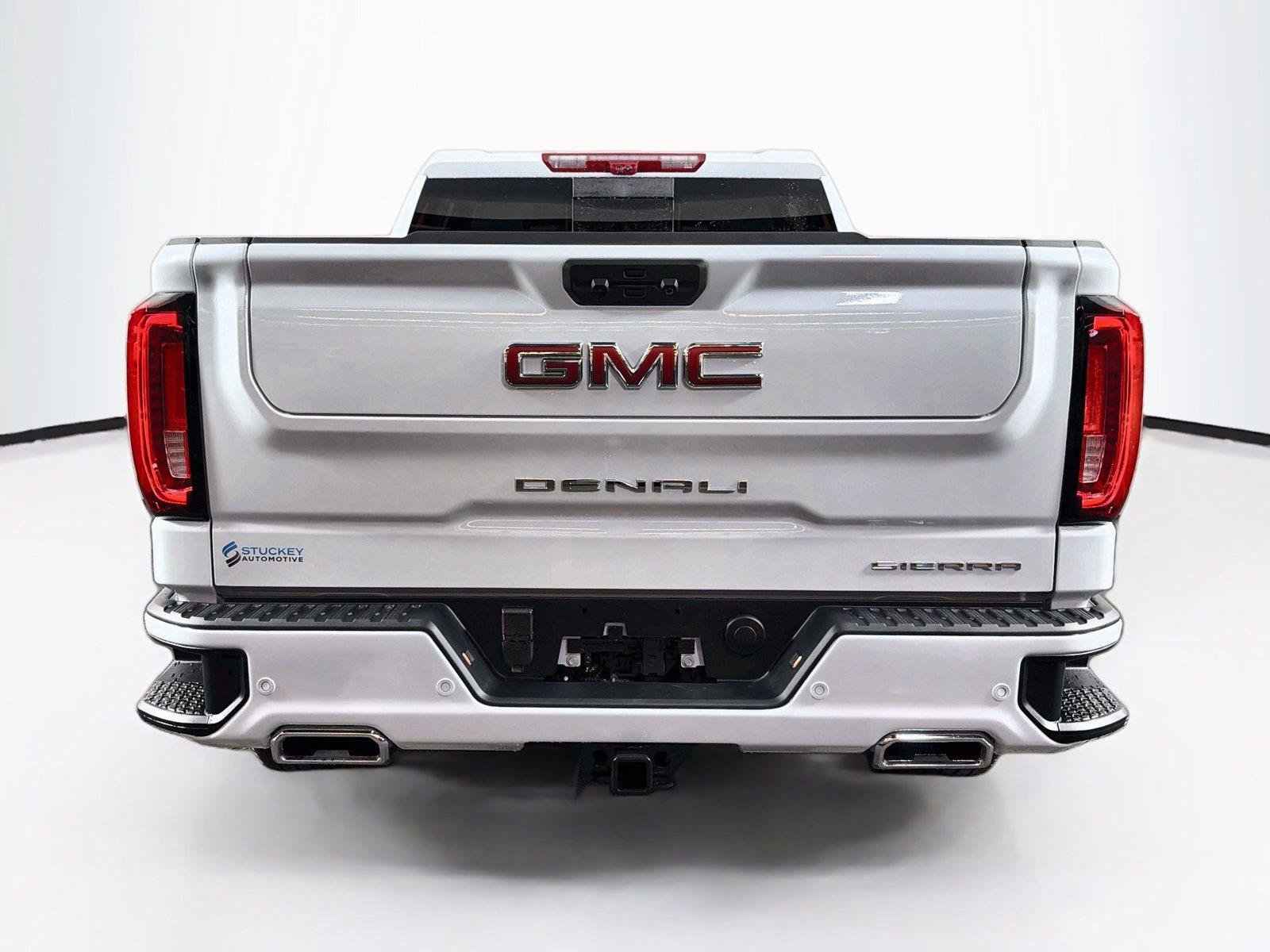 Used 2026 GMC Sierra 1500 Denali w/ Denali Reserve Package AWD/4WD image 10