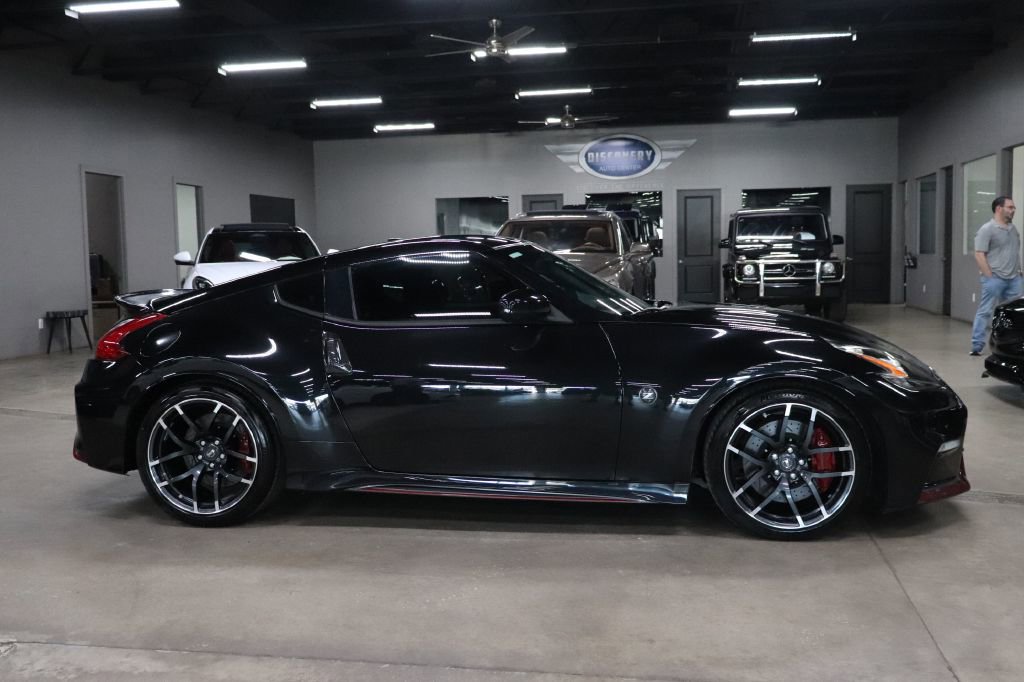 Used 2016 Nissan 370Z NISMO image 6