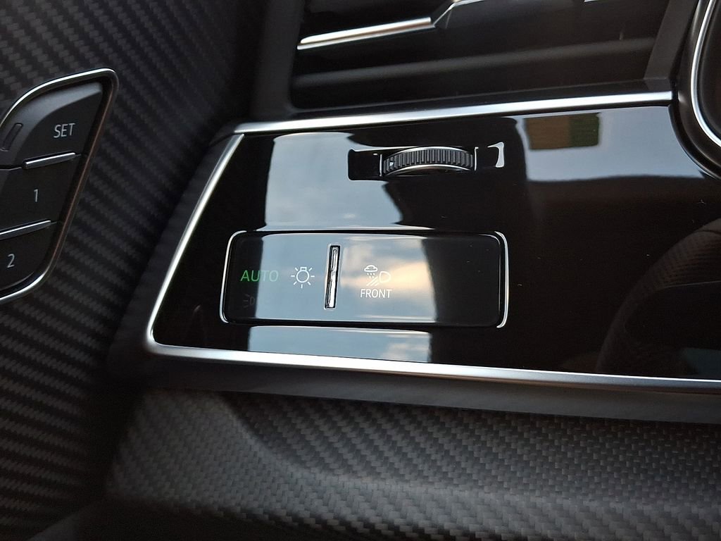 Certified 2025 Audi SQ8 Prestige image 26