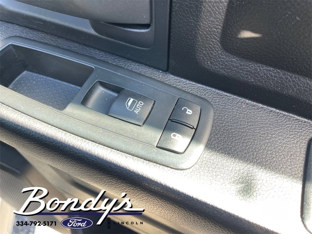 Used 2013 RAM 1500 Express image 19