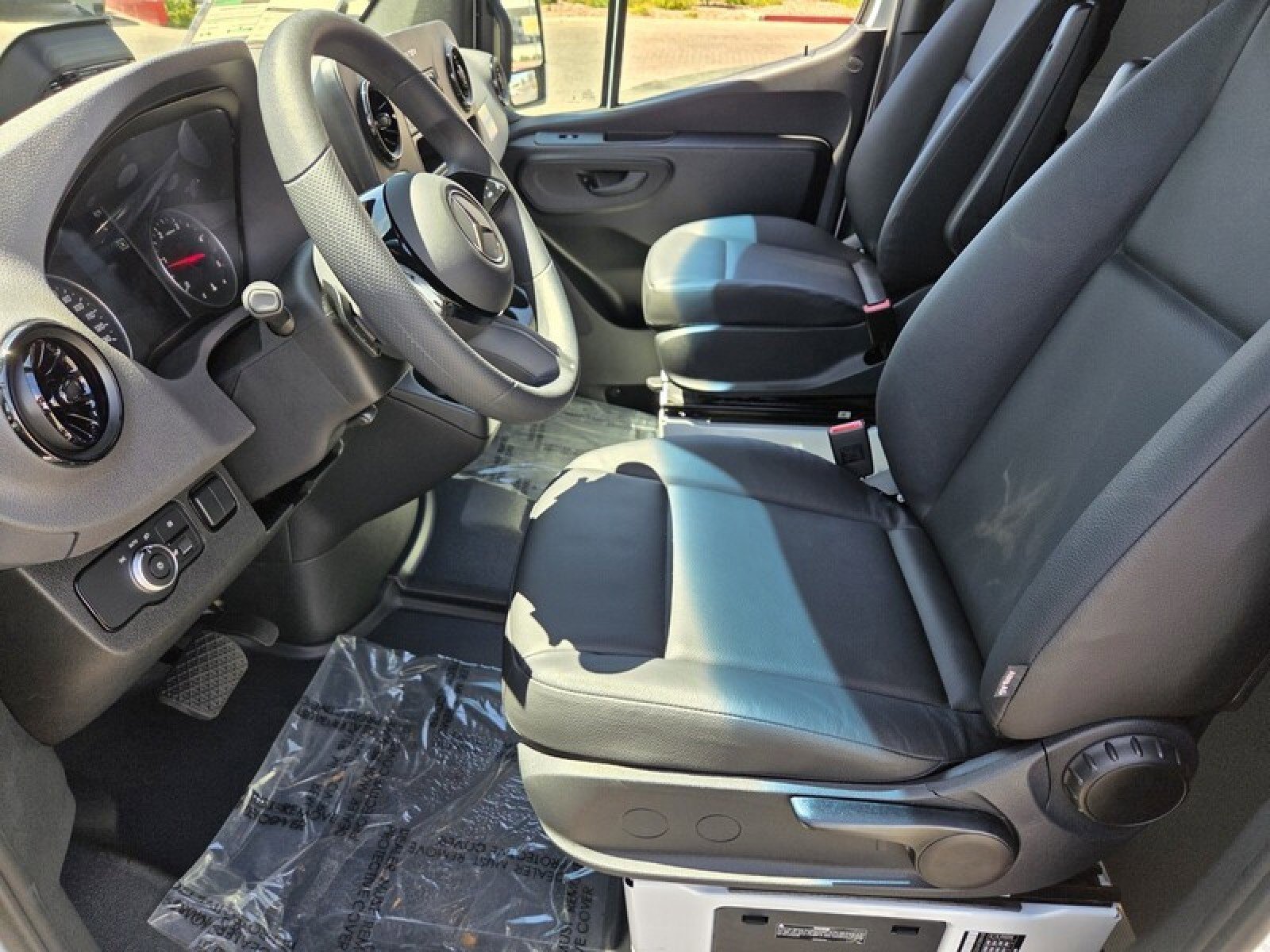 New 2025 Mercedes-Benz Sprinter 2500 image 11