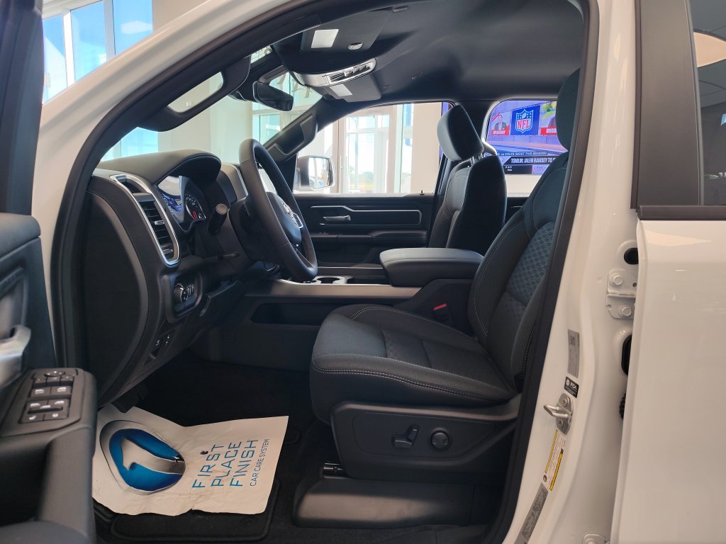 New 2026 RAM 1500 Big Horn AWD/4WD image 19