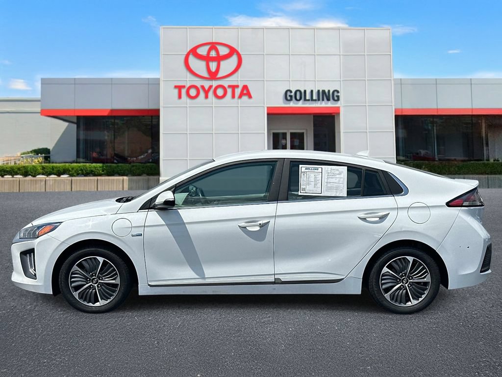 Used 2020 Hyundai Ioniq SEL FWD image 2